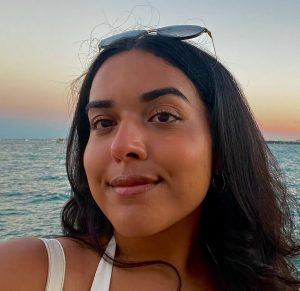 Samantha Kravetz headshot